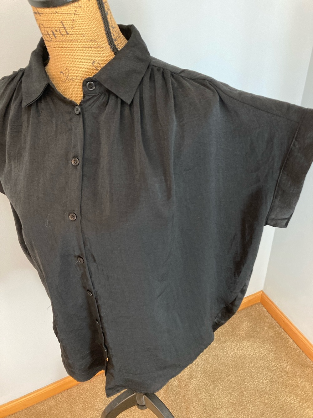 JODIFL Black Short Sleeve Button-Front Shirt Women Size M